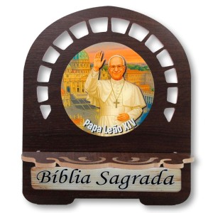 PB812561 - Porta Bíblia Papa Leão XIV MDF Resinado - 30,5x25,5cm